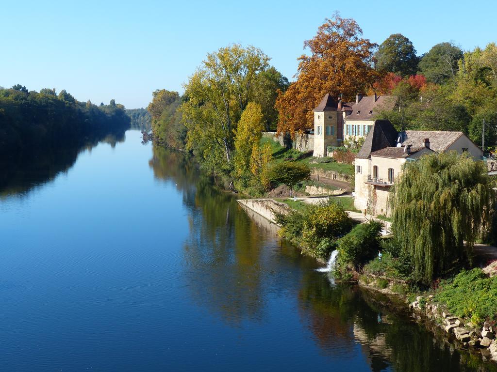 La Rebiere D'Or, B&B Et Gite Mouleydier Exterior photo